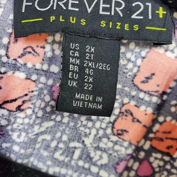 Forever 21, sleeveless multi colored plus size romper 2XL - Picture 4 of 4
